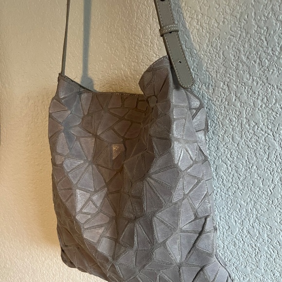 Joy Susan Grey Leather Geo Hobo. - Picture 3 of 15